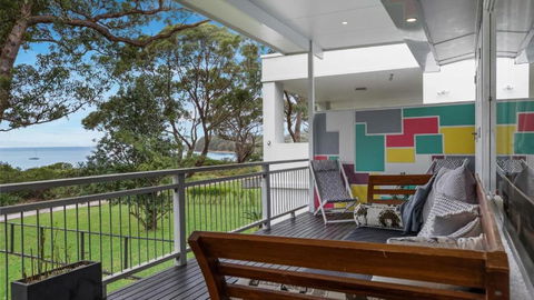 Beachfront- The Art Cottage- Pet Friendly - Darwin Holiday 1