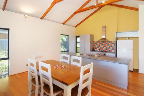 Beechtree - Darwin Holiday 1