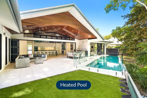 Belle Escapes 58 Ocean Dr Luxury Home Palm Cove - Darwin Holiday 0