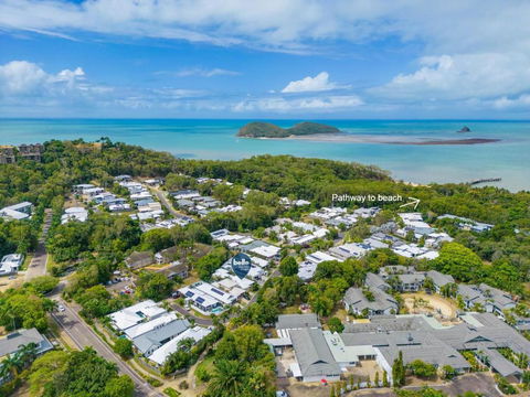 Belle Escapes 94 Cascade Luxury Home Palm Cove - Darwin Holiday 2