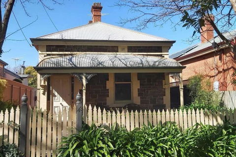 Beautiful Victorian Home + 3Br + Modern + Peaceful - Darwin Holiday 0