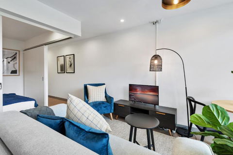 Beautifully Cosy St Kilda Apartment - Darwin Holiday 3
