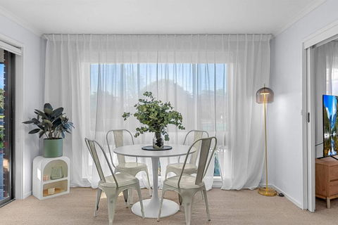 Beautifully Styled Family Home In North Bendigo - Darwin Holiday 2