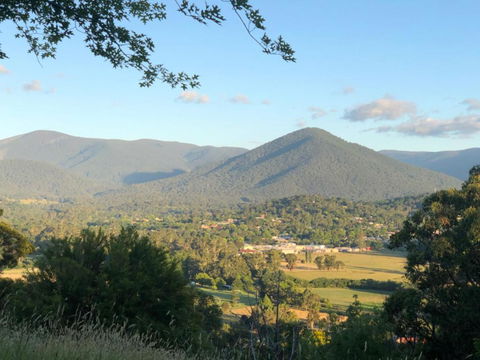 Beauty Of Healesville - Darwin Holiday 0