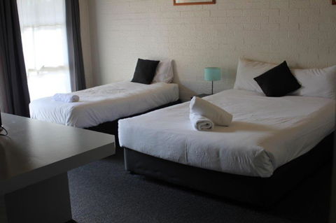Bega Downs Motor Inn - Darwin Holiday 4
