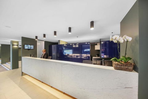 Belconnen Way Hotel & Serviced Apartments - Darwin Holiday 0