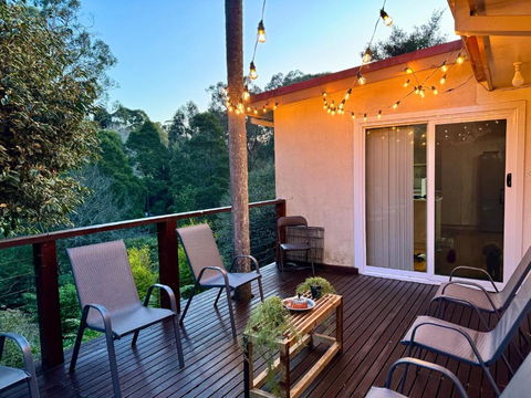 Belgrave Hillside Zen Retreat - Darwin Holiday 0