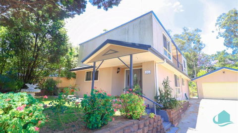 Bellavista - Dog Friendly Family Home. - Darwin Holiday 3