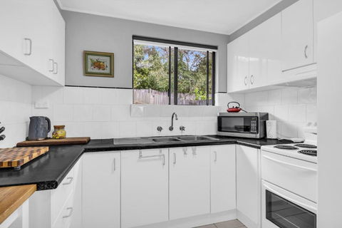 Bellbird Rise - Darwin Holiday 1