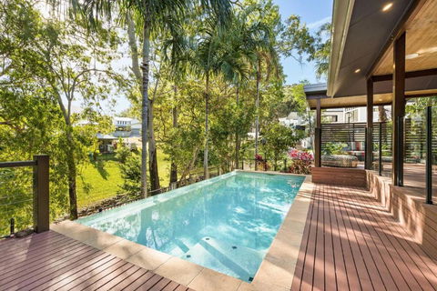Belle Escapes Watermark Palm Cove Luxury Home - Darwin Holiday 0