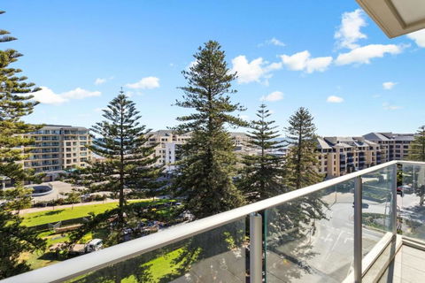Belle Escapes - Aquarius On Colley Terrace 2 Bed-2bath With Sea Views - Darwin Holiday 3