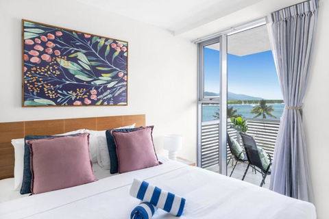 Belle Escapes Harbour Lights Waterfront Apartment 501-502 - Darwin Holiday 3