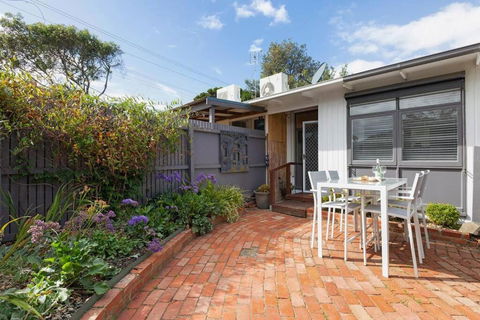 Belle Retreat By The River & Ocean Pet Friendly - Darwin Holiday 3