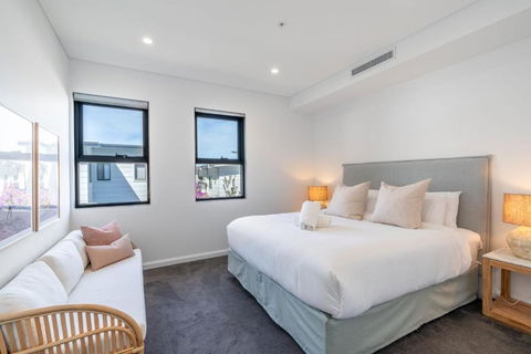 Belle 4-141 - Darwin Holiday 4