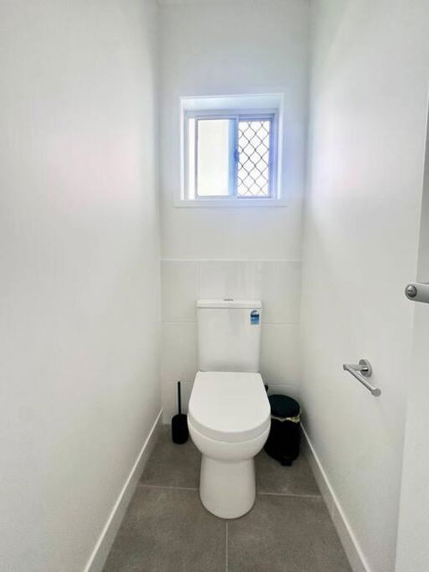Belleview Home - Brand New 4 Bedroom House Near Ipswich - Darwin Holiday 3