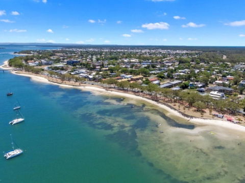 Bellissimo - 2 Bedroom Apartment In The Sylvan Beach Resort! - Darwin Holiday 3