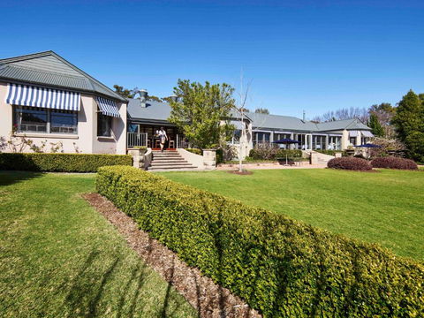Bells At Killcare Boutique Hotel, Restaurant & Spa - Darwin Holiday 3