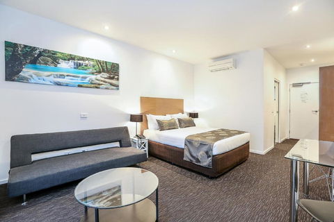 Belmercer Motel - Darwin Holiday 1