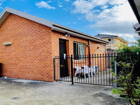 Belmore Affordable 2 Br Granny Flat - Darwin Holiday 0