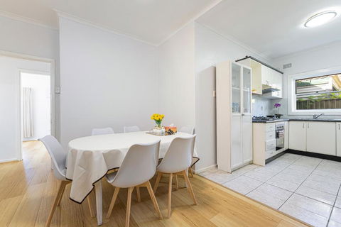 Belmore Brand New Renovated 3Br House AC & Parking - Darwin Holiday 2