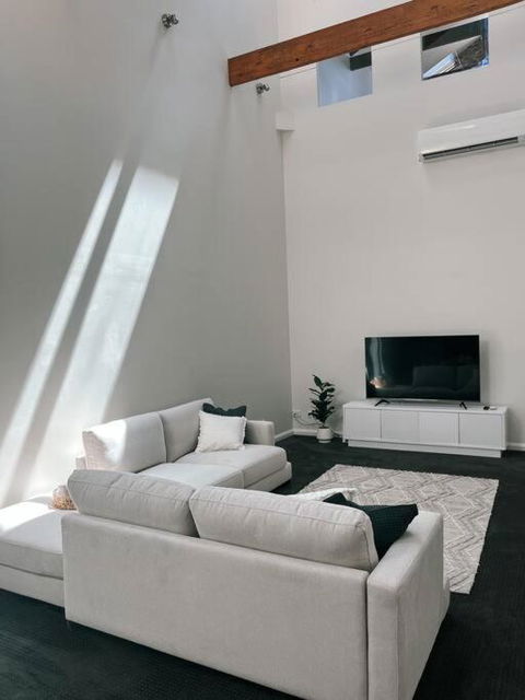 Bendigo Townhouse - Walk To The CBD - Darwin Holiday 3
