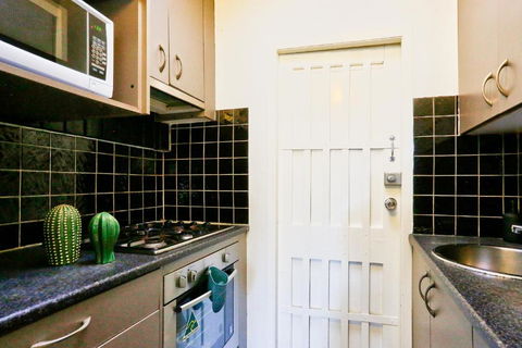 Best Choice 2 Bedroom House Surry Hills - Darwin Holiday 3