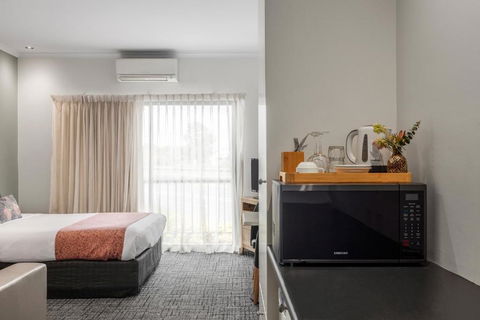 BEST WESTERN Geelong Motor Inn & Serviced Apartments - Darwin Holiday 2