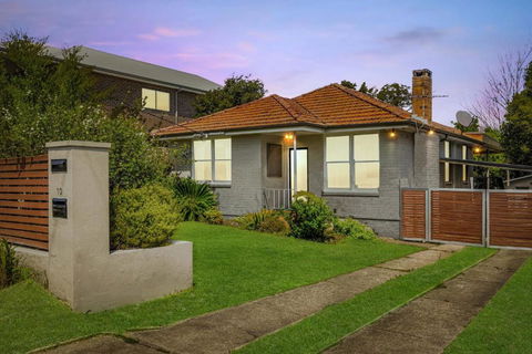 Big Stylish 3 Bed House With Free Parking - Darwin Holiday 1