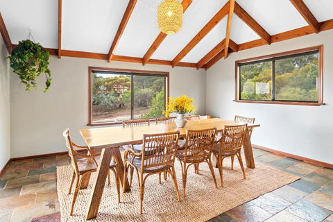 Birdie Beach House-anyone For Tennis, Basketball Or Beach - Darwin Holiday 4