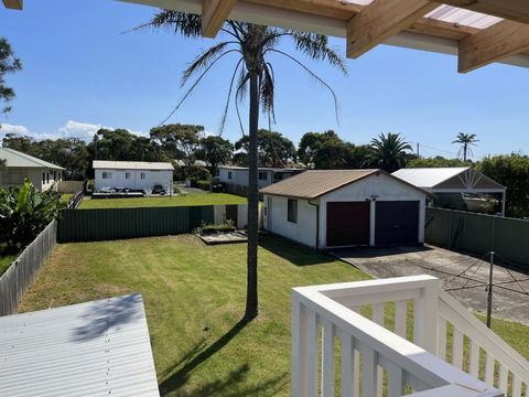 BOWR11 - Magnolia - Darwin Holiday 2