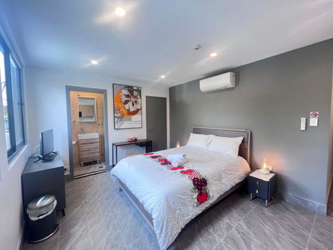 Brand New Furnished Studios - Darwin Holiday 1