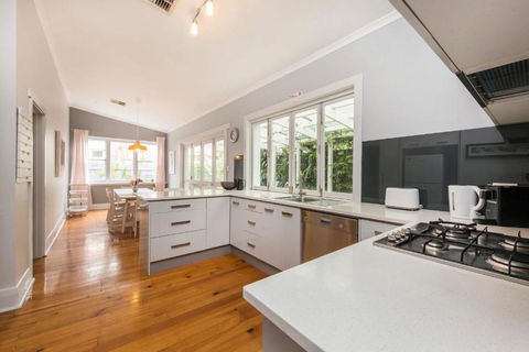 BRIGHTON HAVEN A Self-contained Modern Bungalow - Darwin Holiday 4