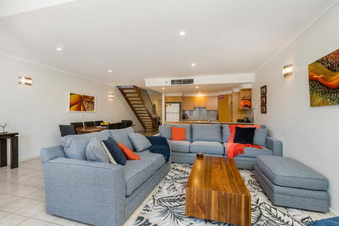 Byron Bay Accom Unit 2 8 Lawson Street, Byron Bay - Absolute Solace - Darwin Holiday 0