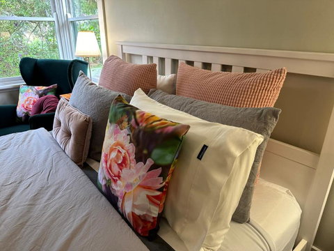 Bush Retreat Farm Stay 2 BR Guest Suite - Darwin Holiday 4