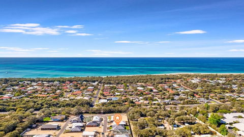 Busselton Beach Vibes - Darwin Holiday 3