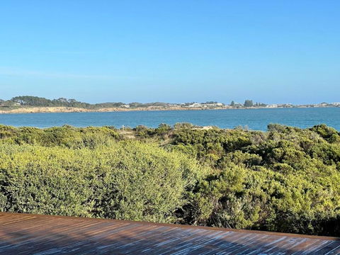 C4 Miles Beach Shack - Darwin Holiday 0