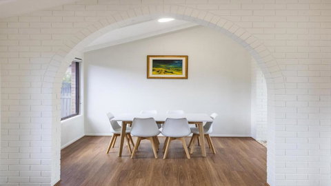 Cabana Feliz Yamba, Pet Friendly Cottage - Darwin Holiday 3