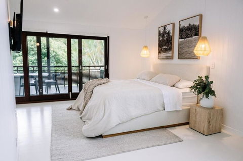 Cabarita - 4 Bedroom Home - Across From The Beach - Darwin Holiday 2