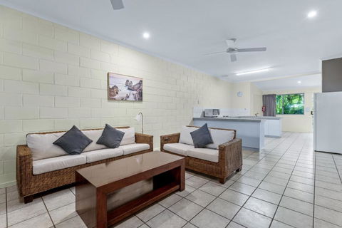 Cable Beachside Villas - Darwin Holiday 1