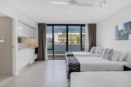 Cairns City Esplanade Apartment @ Northshore - Darwin Holiday 1