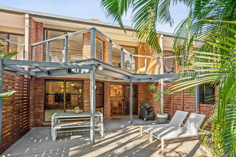 Calinda Sol 11 - Darwin Holiday 2