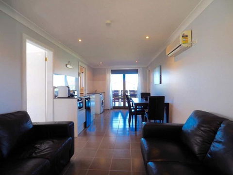 Callala Beach Shack - Pet Friendly - Darwin Holiday 3
