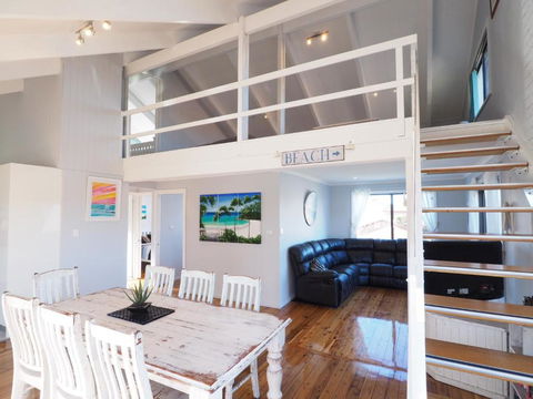 Callala Beach Shack - Pet Friendly - Darwin Holiday 0