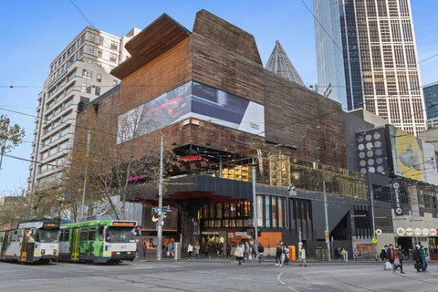 Callie-2B2B-FreeWifi-StunningView-Next To Skybus - Darwin Holiday 3