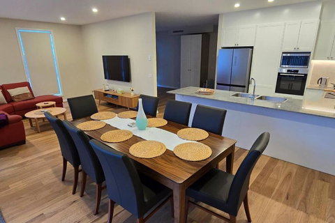 Camellia Place - Darwin Holiday 1