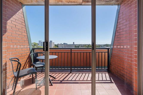 Camperdown Cozy Corner 10 - Darwin Holiday 3