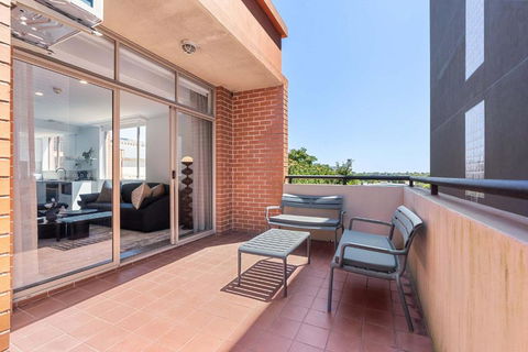 Camperdown Cozy Corner 6 - Darwin Holiday 3