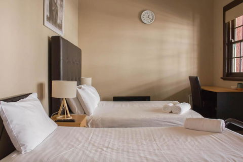 Campsie Hotel - Darwin Holiday 2
