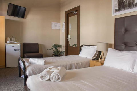 Campsie Hotel - Darwin Holiday 4