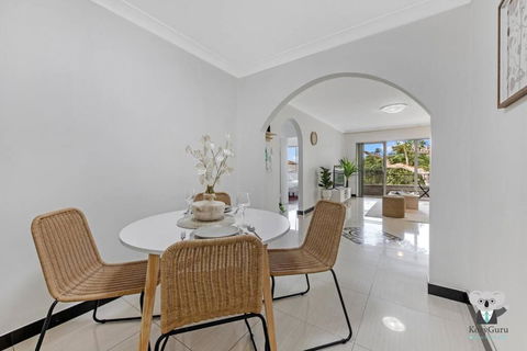 Campsie 2 Bed Spacious Apartment / NCA069 - Darwin Holiday 2